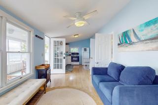 Cozy & Quiet Lakeside Retreat - Aurora - 6