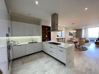 2 Bedroom Luxury Apartment in Sandton - 3