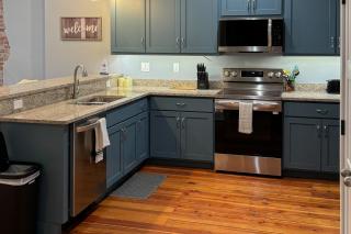 The Roost on Main Street - Waynesville - 3