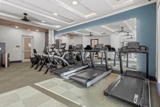 Stylish 2BR Apartment, Near Galleria Dallas, Free Parking, Gym & Pool - 4