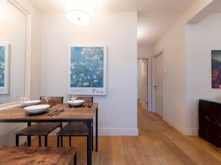Pass the Keys Spacious 2-Bedroom Flat in the Heart of Kensington - Londen - 8