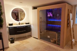 Loveroom de charme avec jacuzzi et sauna - La Penne-sur-Huveaune - 2