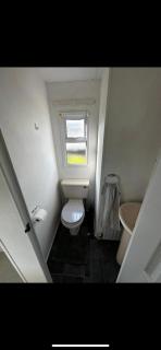 2 Bed Mobile Home Sea Views, Centre Field - Warden - 2