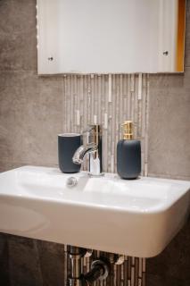 Fantastic apartment 2BDR FREE Car parking - Londra - 5