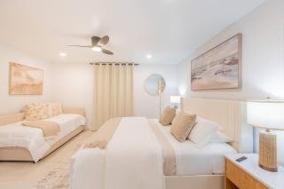 Ocean Pool view I Beach front I Near Flagler 2BR - New Smyrna Beach - 4