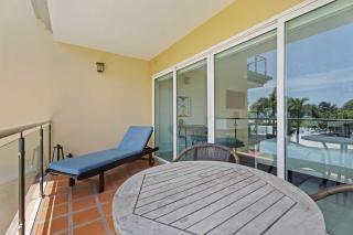 Beachfront - Superior View Studio condo - E225-1 - Palm-Eagle Beach - 7