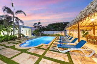 An Oasis in Paradise - Palm-Eagle Beach - 1