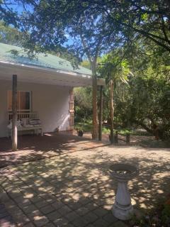 La Cabane Garden Cottage - 6