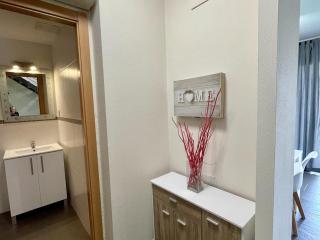 Casa adosada con patio privado, piscina comunitaria y aire acondicionado - ES-9-170 - Les Planes del Rei - 3