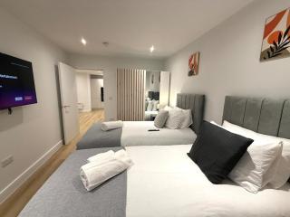 Sale Road Serviced Apartments Near Airport & Trafford Centre - Wythenshawe - 7