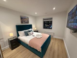Sale Road Serviced Apartments Near Airport & Trafford Centre - Wythenshawe - 6