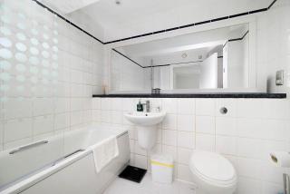 Stylish & Cozy 2-Bedroom Flat With Parking - Woolwich - 3