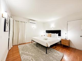 Elegant 4-Bedroom with Courtyard - WIL- BEV - Los Angeles - 4