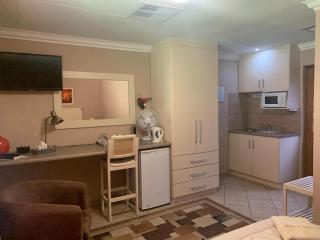 Dobbs Lodge - 5