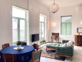 Updated Boho-Glam Loft Apartment - Setúbal - 6