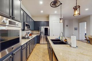 Oasis on the Green - 2