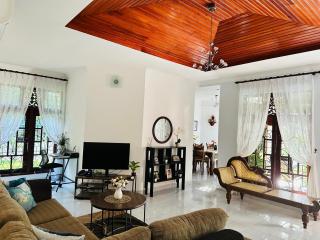 Serenity Villa - - 8