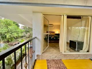 Glass room 7 with balcony by Natures Haven - Vagator - 3