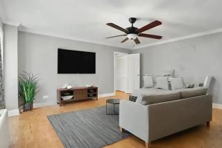 Sleek & Chic Downtown Comfort - Atlanta - 8