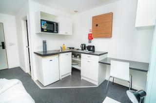 Comfortable Central Coventry Budget Studio - 1