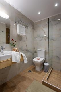 Avra 2 modern aprt by the sea - 5