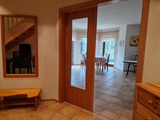 Martha - Ferienhaus, 3 Schlafzimmer, 2 bis 6 Personen, S-Bahn nach Berlin, Strausseenähe, ruhige Lage - 3