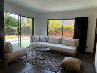 Bryanston Luxurious 4-Bed Villa - 1