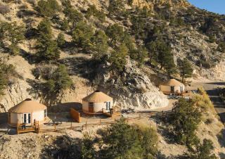 Yurt Overlook #02 with AC and Private Bath King Suite - Orderville - 3