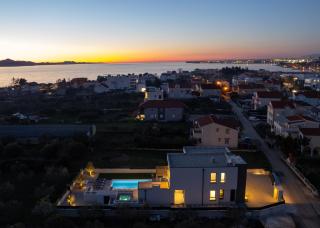 Villa Zenith with private pool and jacuzzi - Bibinje - 2