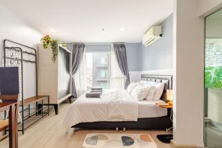 Perfect 1BR at MRT Bangson By Orn - 0