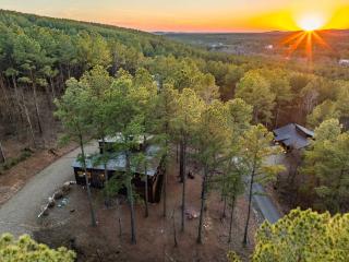 Red Cloud Cabin - Hot Tub Games & Firepit - Stephens Gap - 4