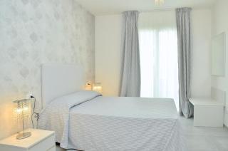 Inviting calm and bright flat near the beach - 6