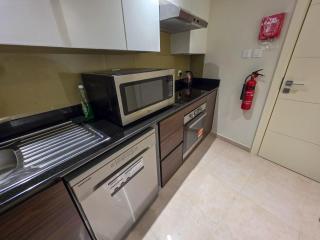 Brand New 2BR Stunning Sea & Sunset Views - Manama - 1