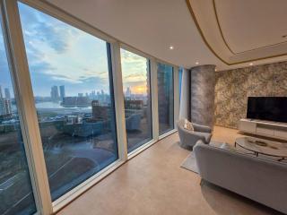 Brand New 2BR Stunning Sea & Sunset Views - Manama - 3