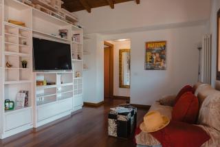 Giaria Holiday House - 2