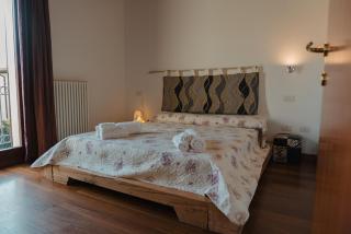 Giaria Holiday House - 3