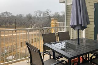 Gruene Luxury on the Guadalupe - 7