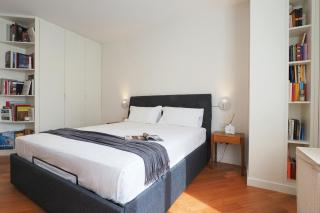 Bright Three Bedroom with Balconies Porta Romana - Milan - 8