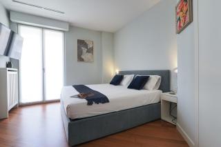 Bright Three Bedroom with Balconies Porta Romana - Milan - 7