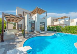 Fab 4BR Villa in Cyan El Gouna Private Garden, Heated Pool and Private Lagoon Access - Hurghada - 4