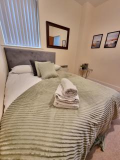 Modern 2BR Flat in Bradford City Centre! - 3