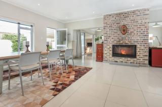 Hibiscus on Fourth - off-the-grid family entertainment - Hermanus - 4