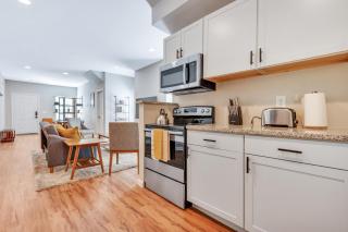 Cozy Downstairs Unit w King bed, WIFI and Parking - Atlanta - 5