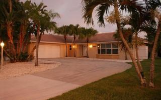 Wunderschönes Ferienhaus in Caloosahatchee mit Terrasse und Garten - Cape Coral - 0