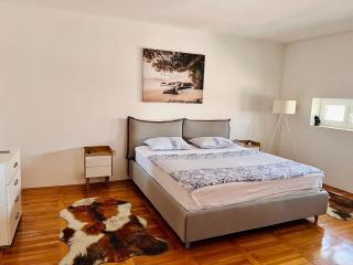 City Center Square DeLuxe Nest - Podgorica - 3