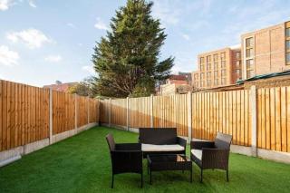 1 Bed-Sleeps 4-Free Parking-30 Min to central Ldn - Ilford - 6