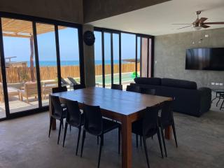 La Morada - Casa de playa frente al mar en Estreno - Canoas De Punta Sal - 1