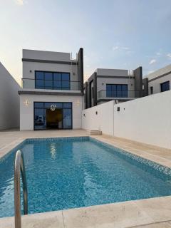 Lux 4 with Assistance room with Pool and Sea View - Fujaira - 2