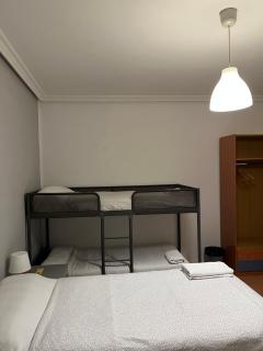 Roomin Hostel - Salamanca - 8