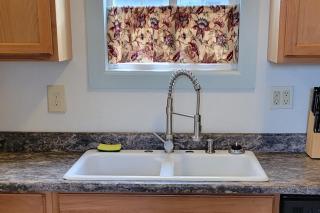 Fully Renovated 1bdrm1ba House - Lovelock - 8